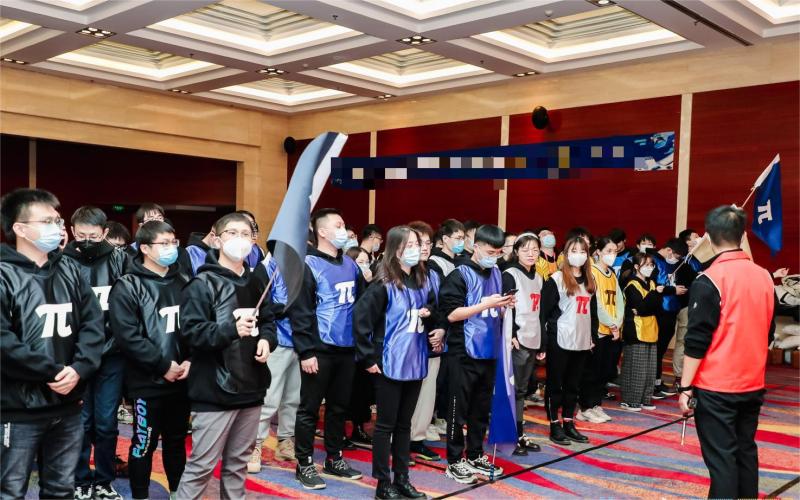 枕头大战 现场实拍图