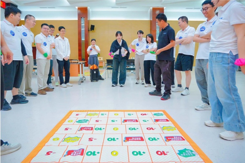 《一较高下》综艺级团建 现场实拍图