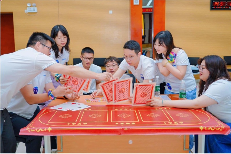 《一较高下》综艺级团建 现场实拍图
