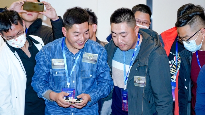 无人机制作 现场实拍图