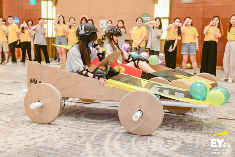 F1赛车 现场实拍图