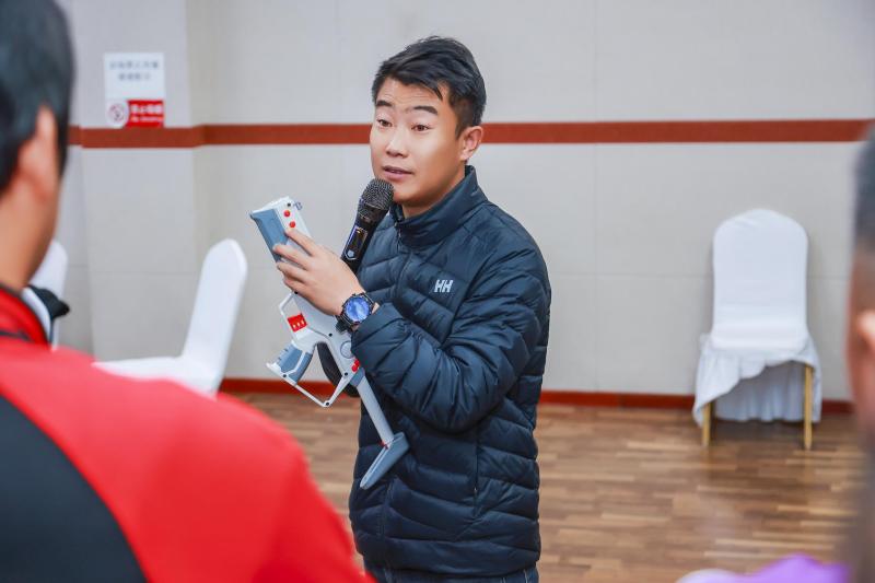 传奇精英 现场实拍图