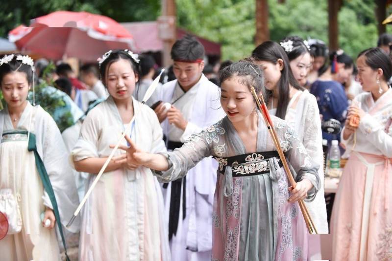 七夕游园相亲会 现场实拍图