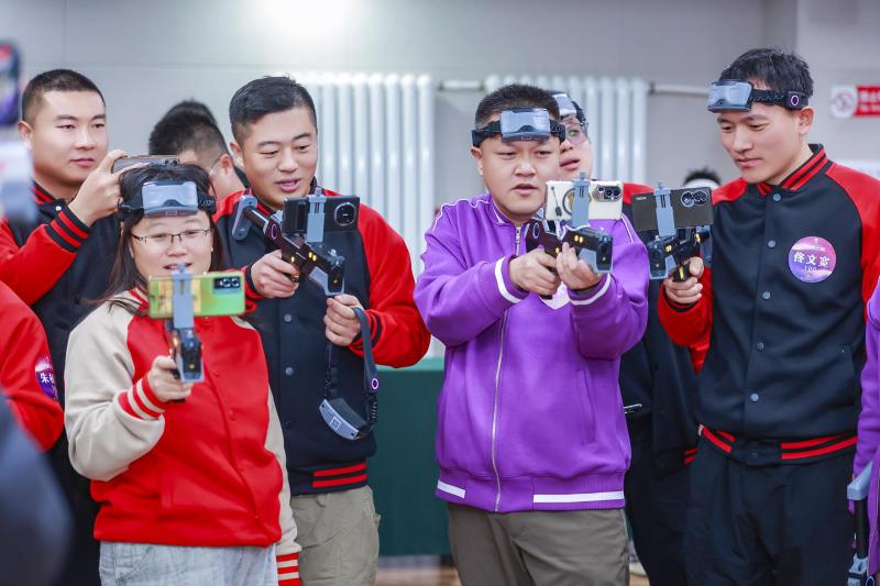 传奇精英 现场实拍图