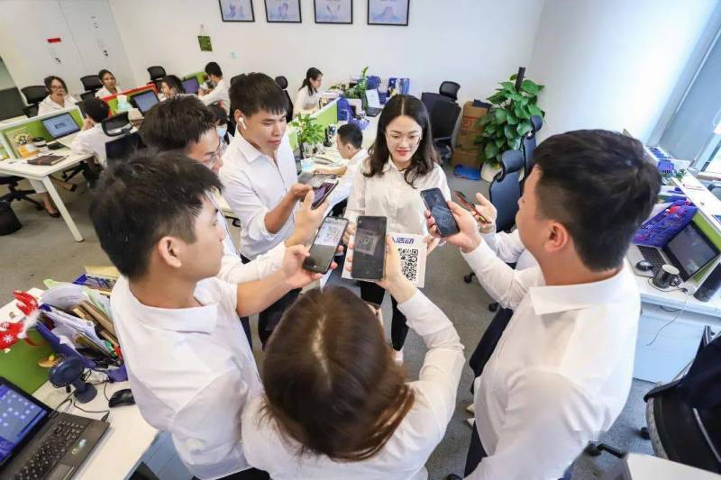 嗨翻办公室 现场实拍图