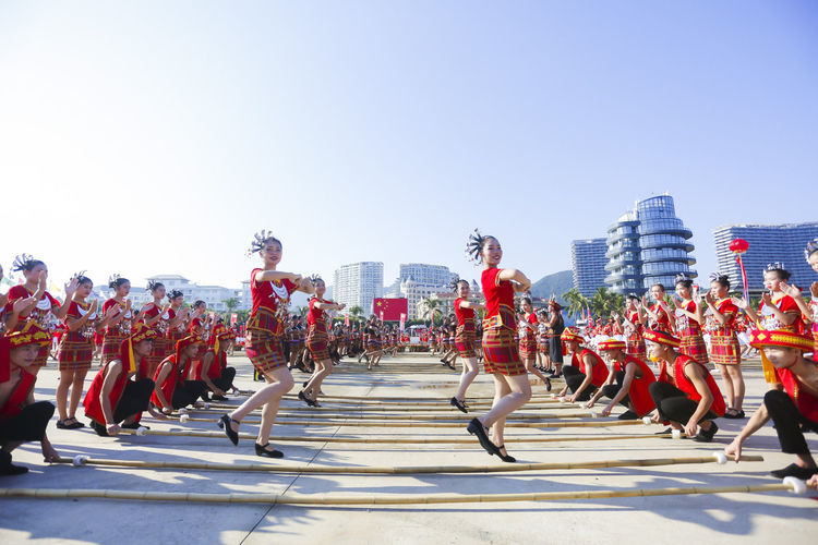 竹竿舞 现场实拍图