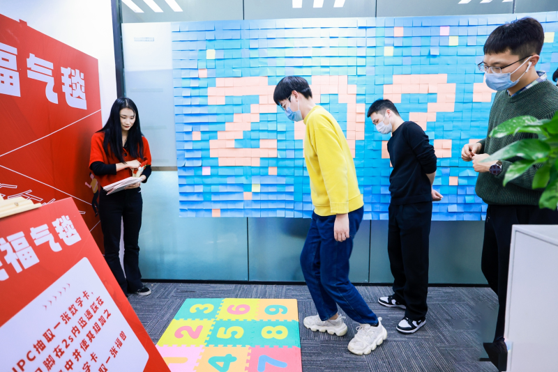 企业年会-新春庙会 现场实拍图