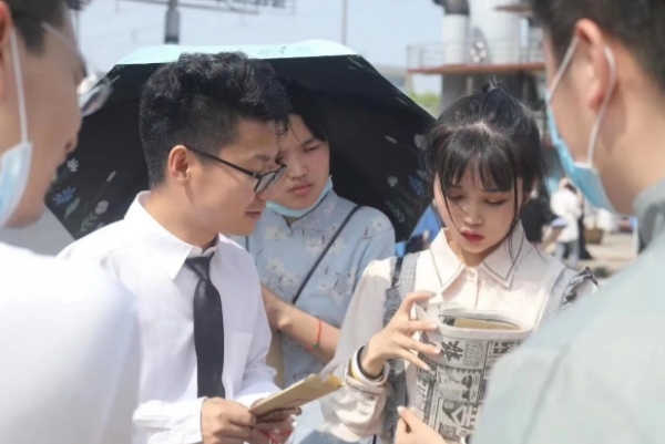 黎明剧本杀团建 现场实拍图