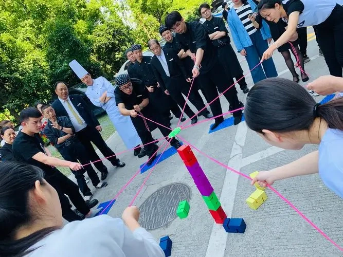 合力造塔 现场实拍图