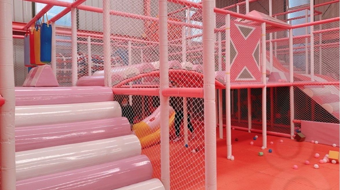 LUCKY JUMP蹦床场地图片