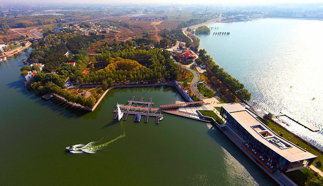 北京房山青龙湖水上乐园场地图片
