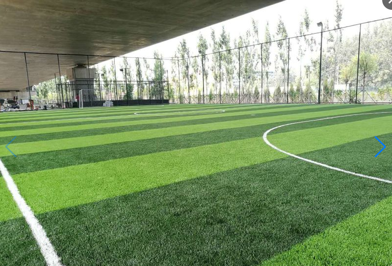 上地13号俱乐部足球场场地图片