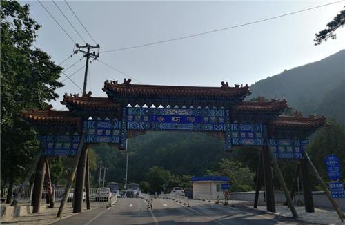 北京门头沟潭柘寺景区场地图片