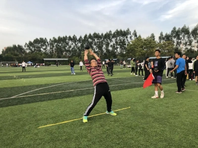 男子（女子）实心球掷远