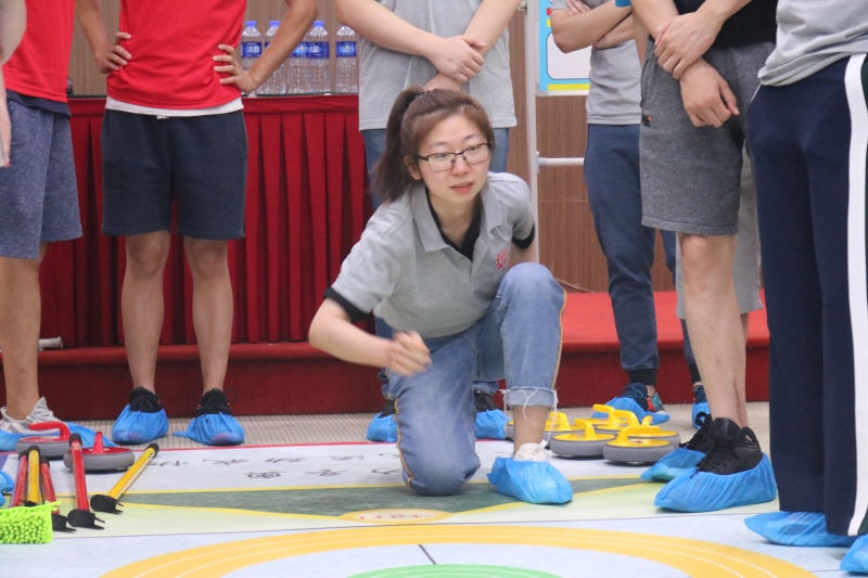 旱地冰壶 现场实拍图