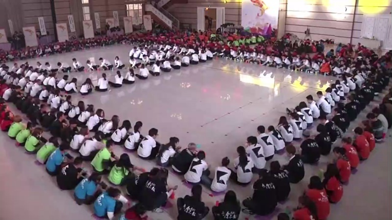 杯子舞 现场实拍图