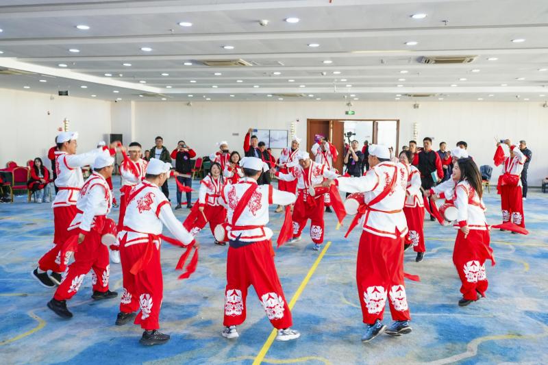 腰鼓团建 现场实拍图
