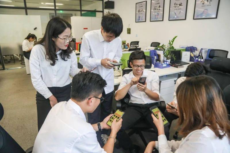 嗨翻办公室 现场实拍图