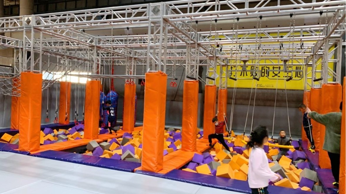 vfly蹦床公园(大兴店)场地图片