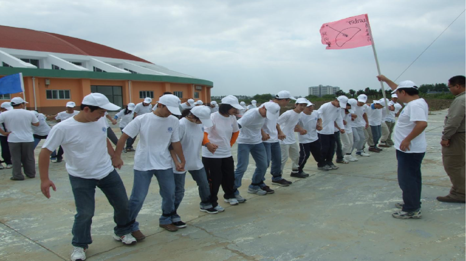 yPYV9v4xTLtBYqEVHdy9WTjPTXYS9KEb.jpg